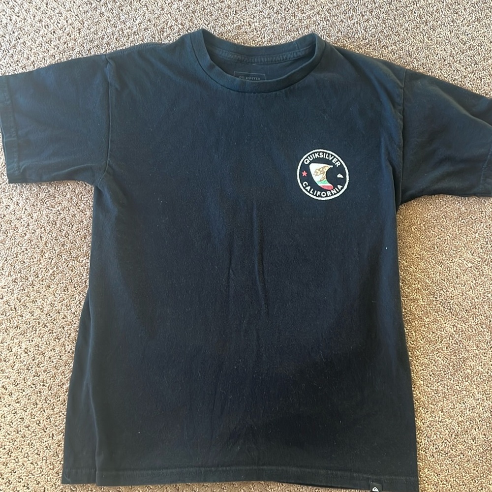 Youth small quicksilver “California” short sleeve shirt.